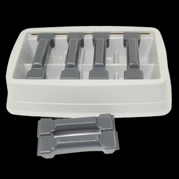 BeOneBreed Interactive Sliding Feeder - Picture 1 of 1